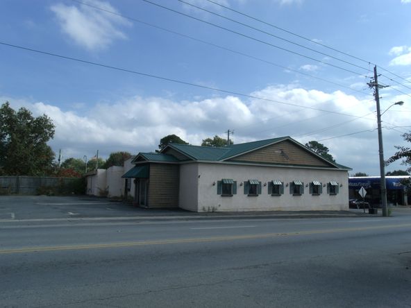 222 N Main St, Arab, AL 35016